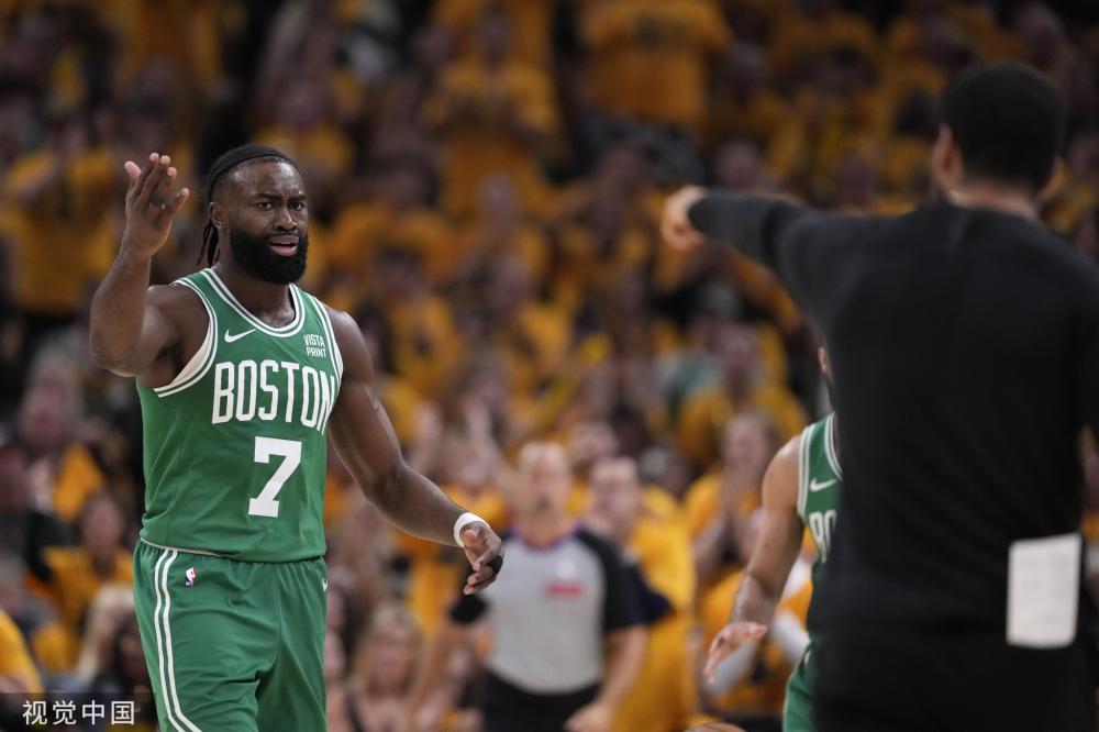 西这种足球 西这种足球