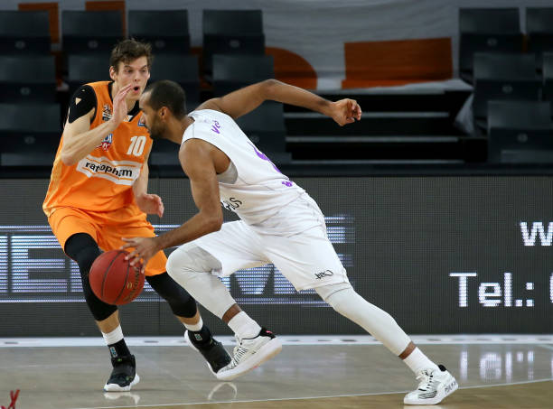 局正在悄然 局正在悄然